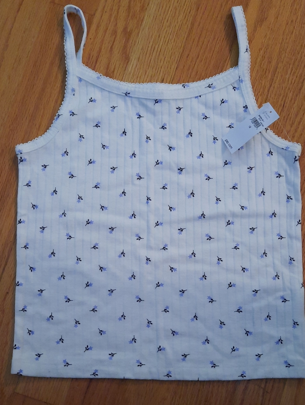 NWT 12 GAP White Tank Top with Small Blue Floral Print. New Girls Tanktop